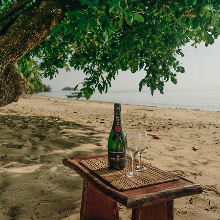 Playa Encantada Beach Resort Эль-Нидо Экстерьер фото